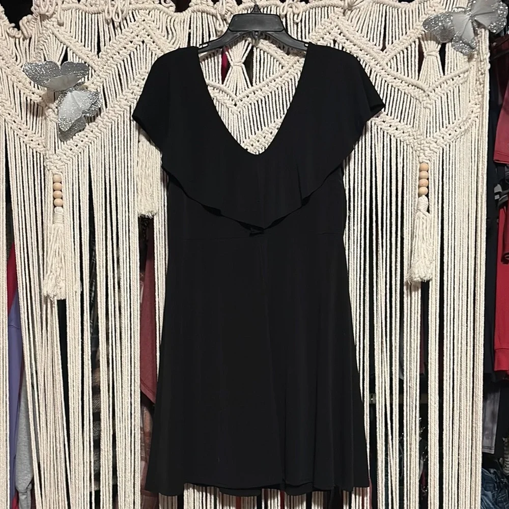 & harmony Little Black Flutter Sleeve Mini Dress 2x NWT - Picture 2 of 3